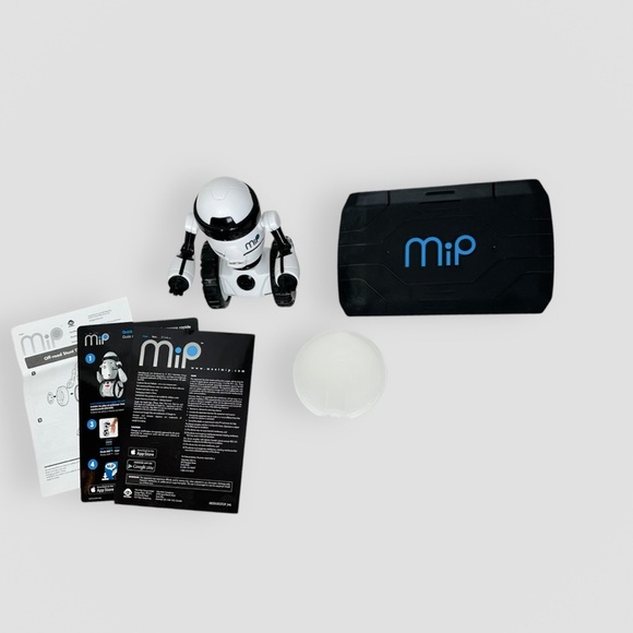 WowWee MiP Gesture Directed Or Self Explore Self Balancing Robot Toy White - Picture 4 of 4